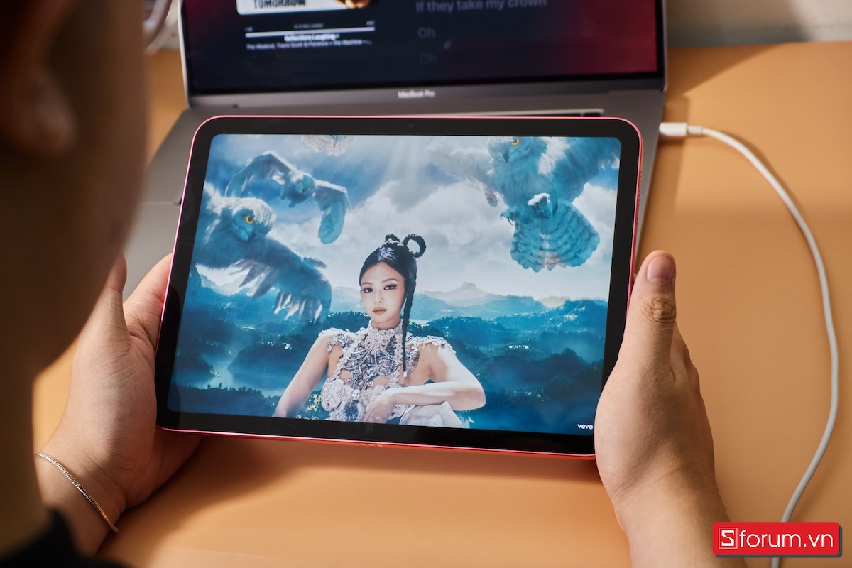 Màn hình của iPad gen 10