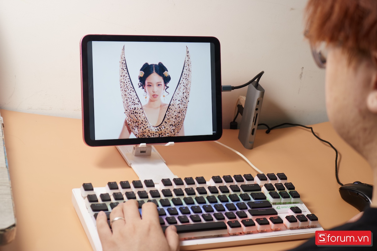 Màn hình của iPad gen 10
